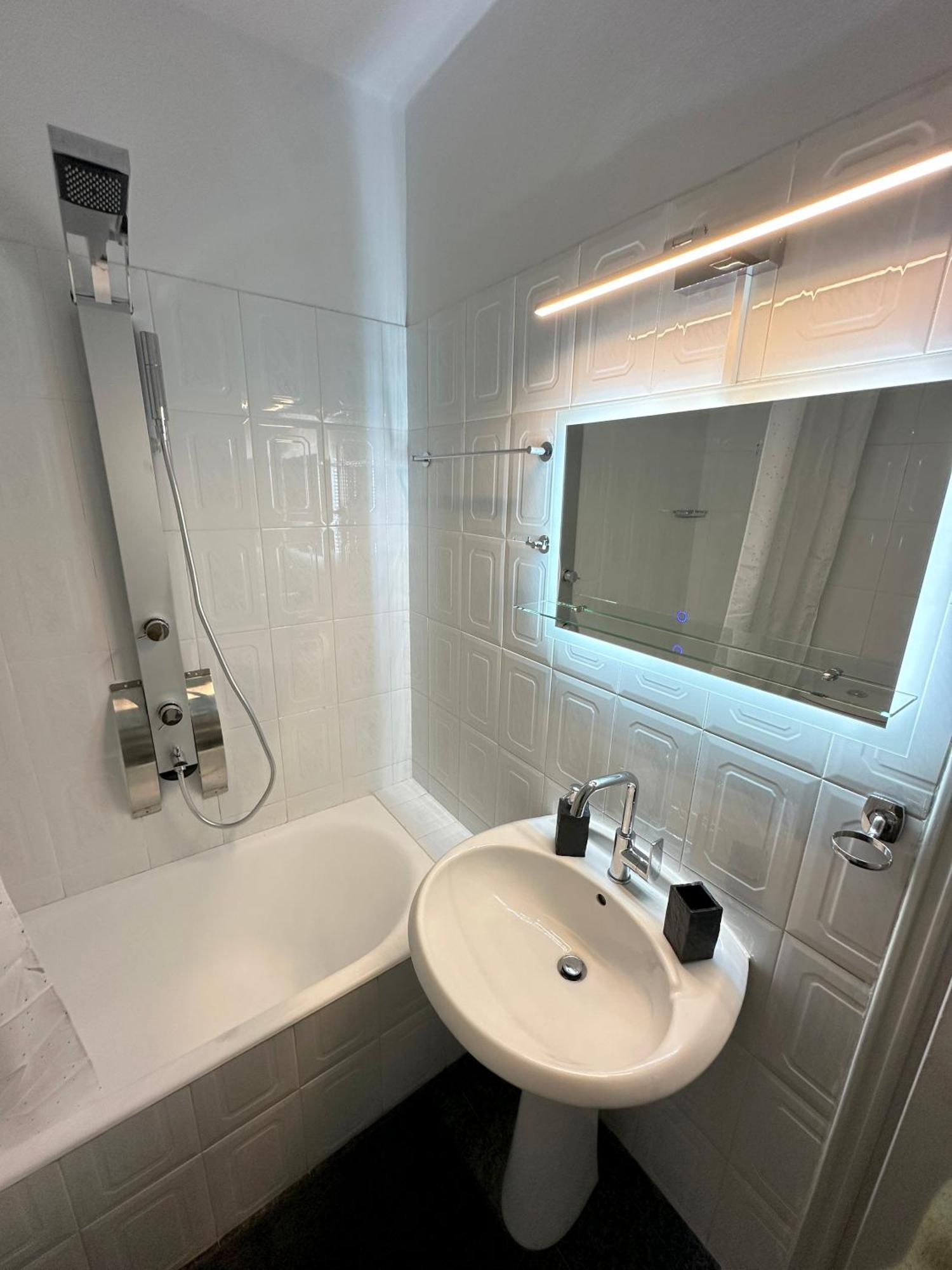 The Lighthouse Apartment Chalkida Ngoại thất bức ảnh